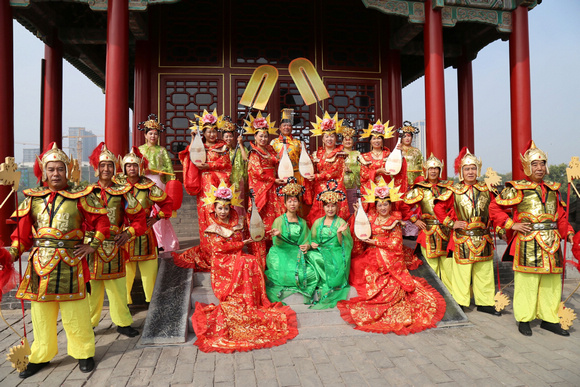 邯鄲市第十二屆中原藝術(shù)節(jié)精彩模特隊(duì)演出《武靈叢臺(tái)》