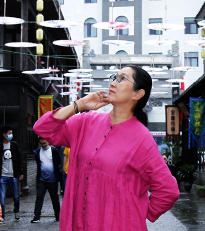 邯鄲市羅蘭藝術(shù)團(tuán)在康莊大道一游